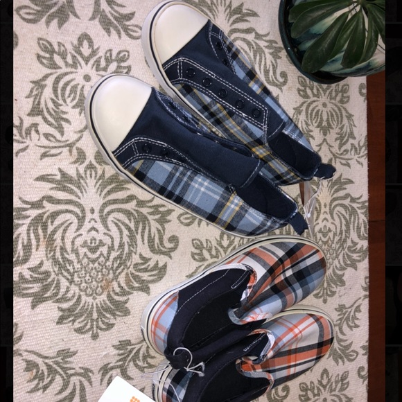 Gymboree Children’s Shoes - Picture 3 of 4